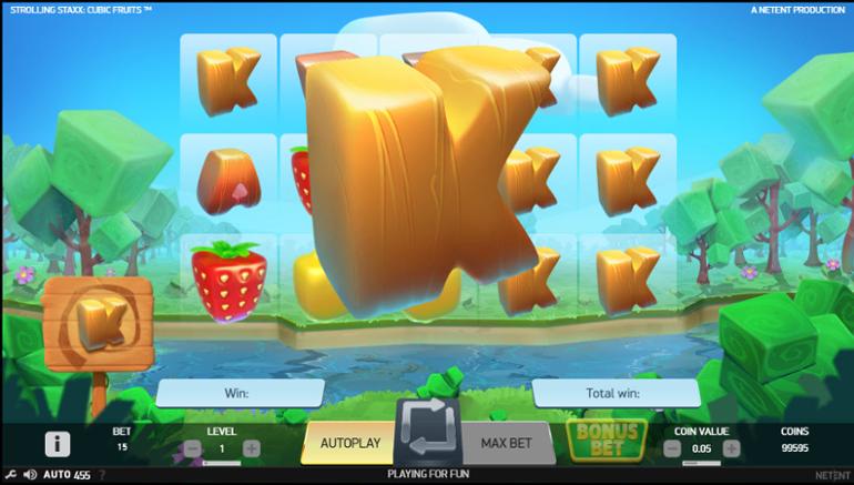 Strolling Staxx: Cubic Fruits Slots Reels